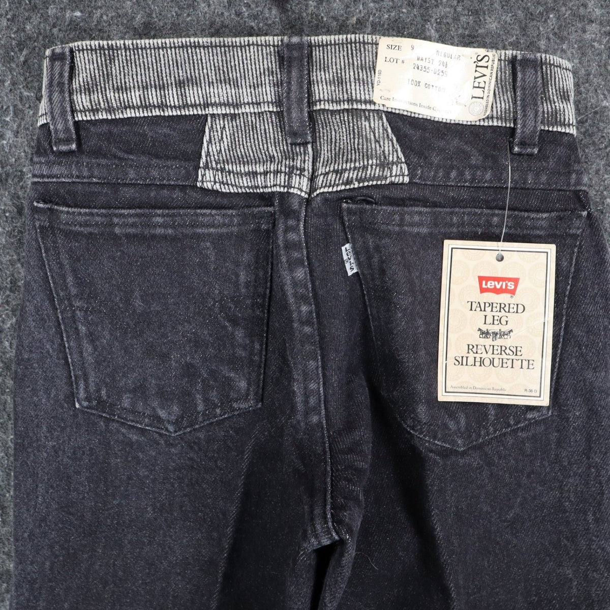 Levis Tapered Leg Jeans Womens 9 VTG 90s Black Reverse Silhouette Striped Denim - take2supply