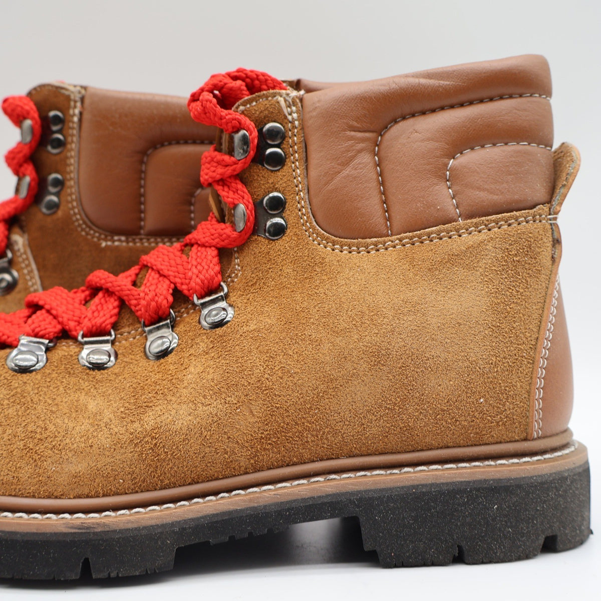 Avanguardia Hiking Boots Size 6 Vintage Sand Suede Leather Red Laces Deadstock - take2supply