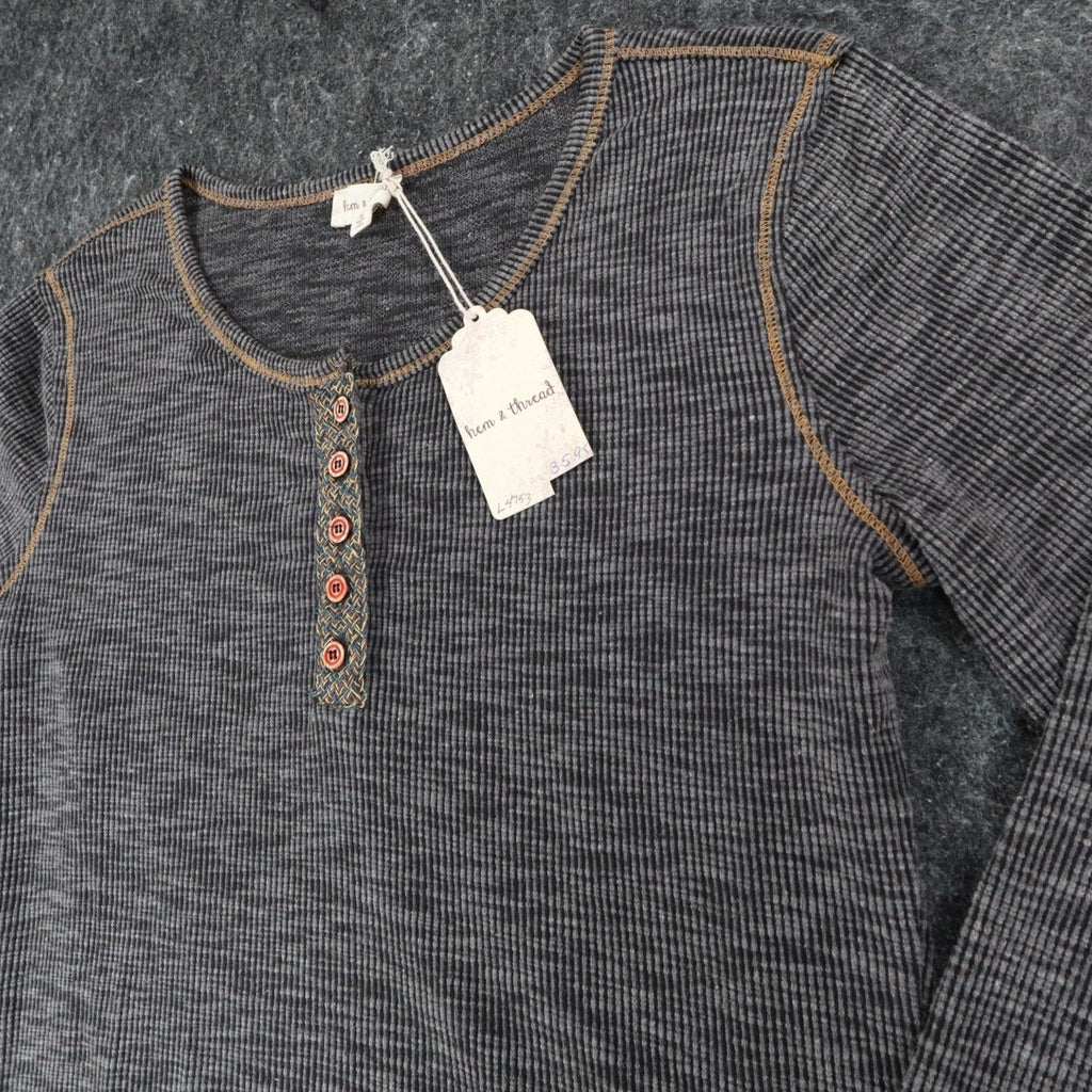 Hem & Thread Henley Top Womens Medium NWT Gray Ribbed Knit Striped Cuff L4753 - take2supply