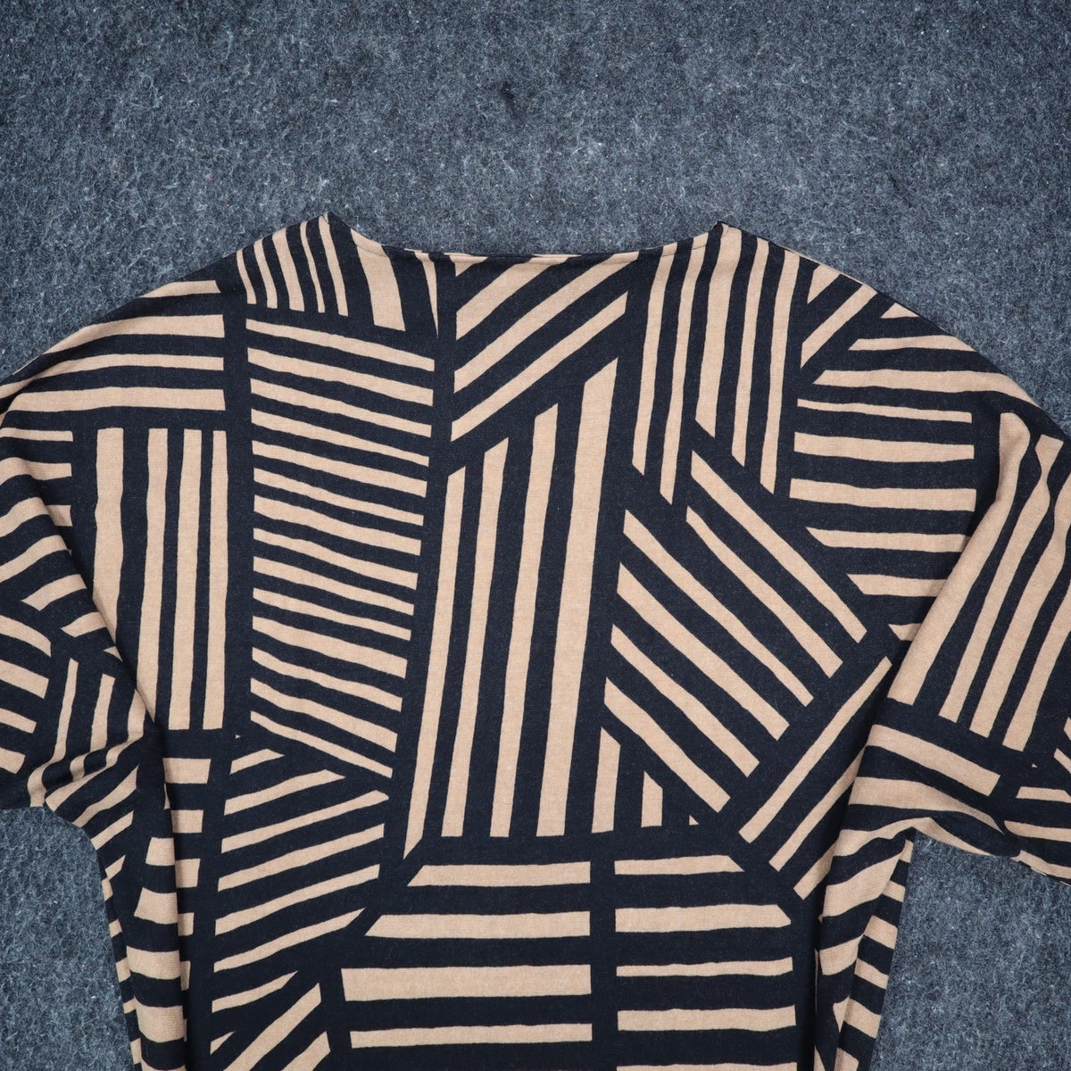 Erin London Top Womens Medium NWT Black Tan Geometric Dolman Sleeve Shirt - take2supply