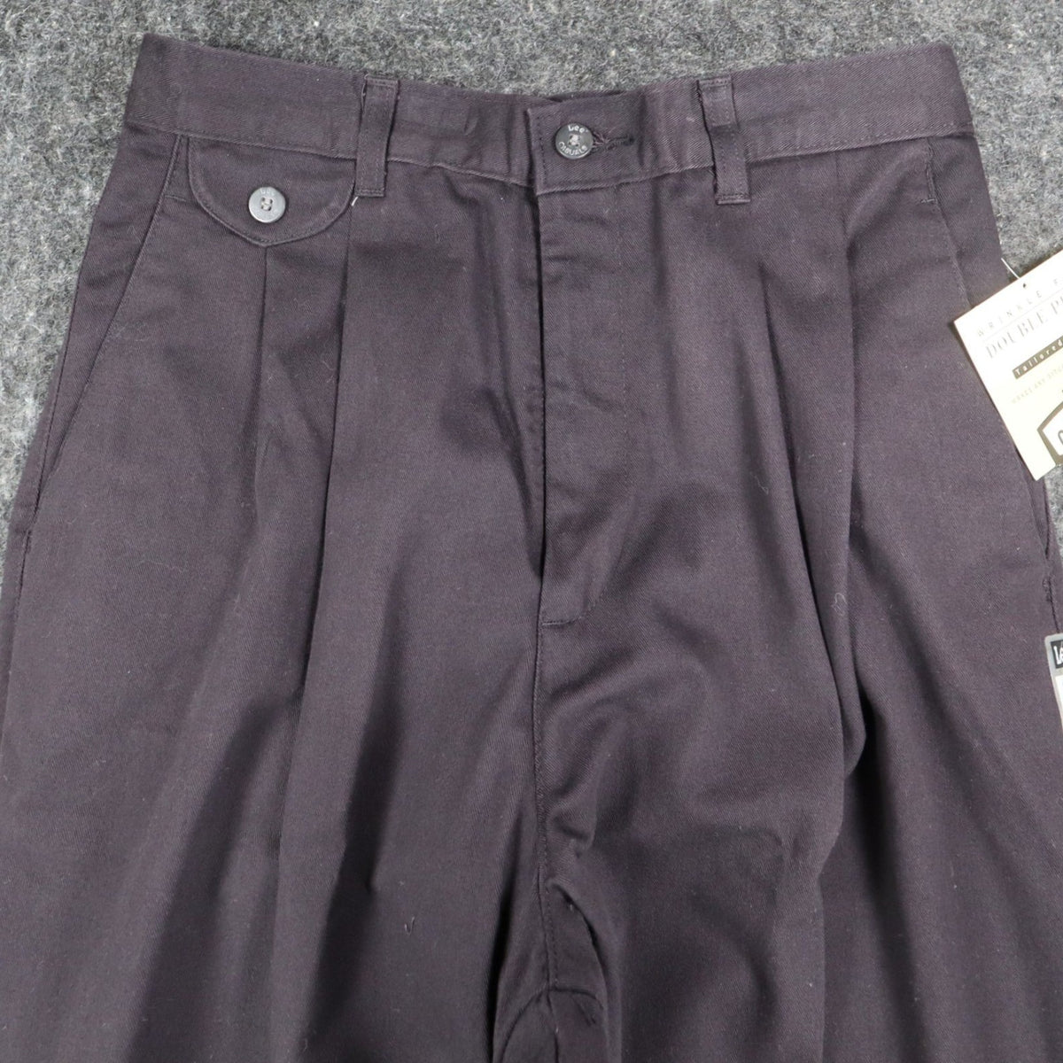 Lee Casuals Pleated Trousers Womens 10 Short Black Cotton Wrinkle Free NWT - take2supply