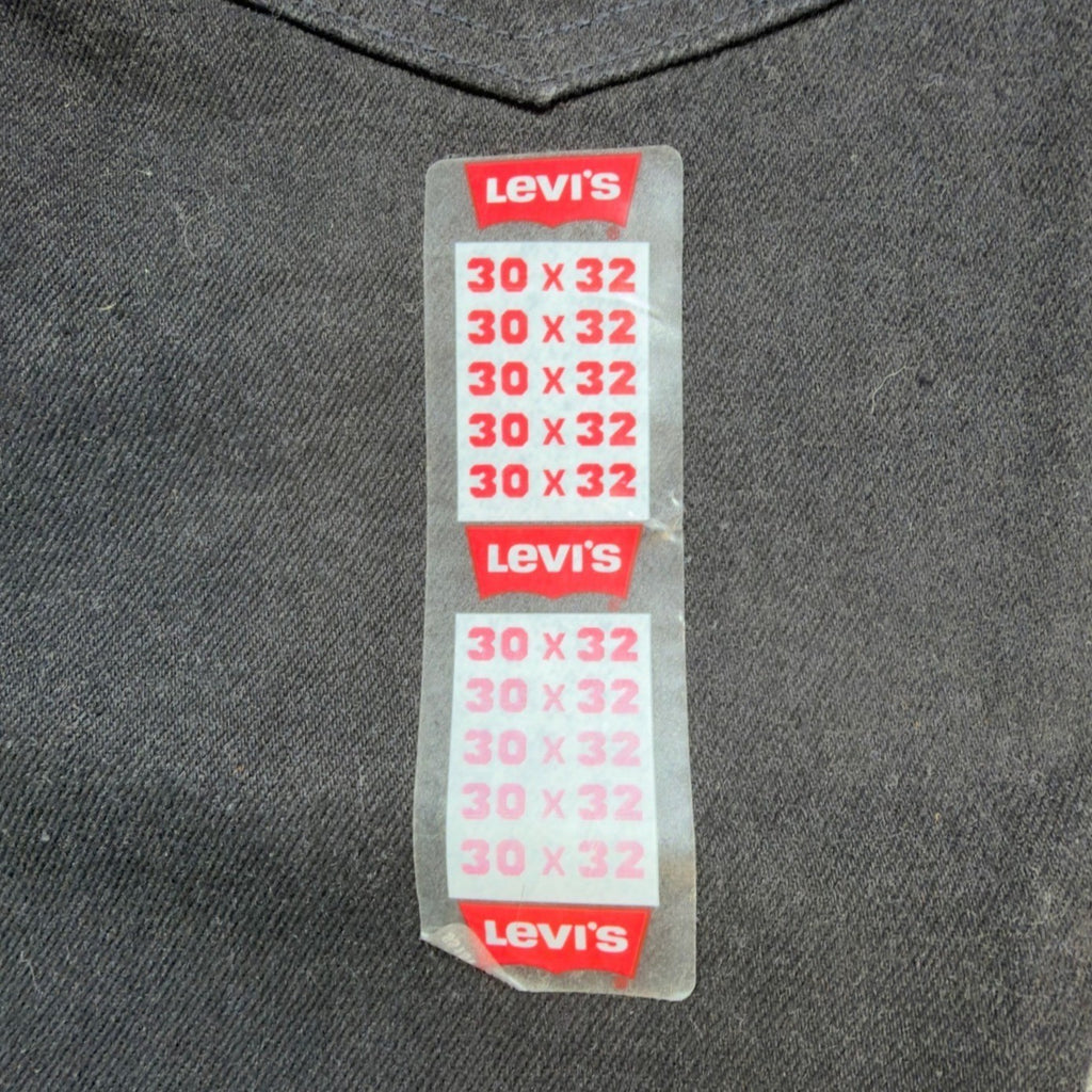Levi's Vintage 90s 550 Relaxed Jeans Student 30x32 Black Made in USA NWT C100 - take2supply