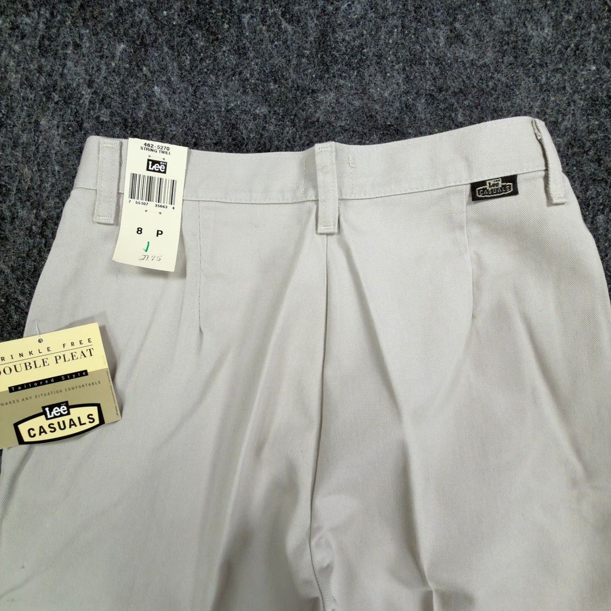 Lee Vintage 90s Pleated Shorts Womens 8P Beige Cotton NWT - take2supply
