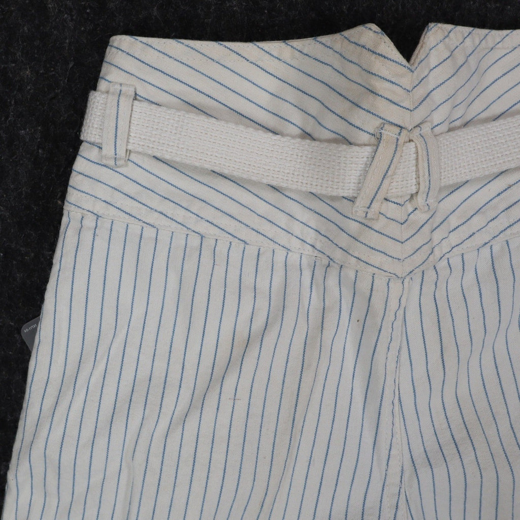 Lee Vintage 90s Pinstripe Pleated Shorts Womens 12 High Rise Cotton White Blue - take2supply