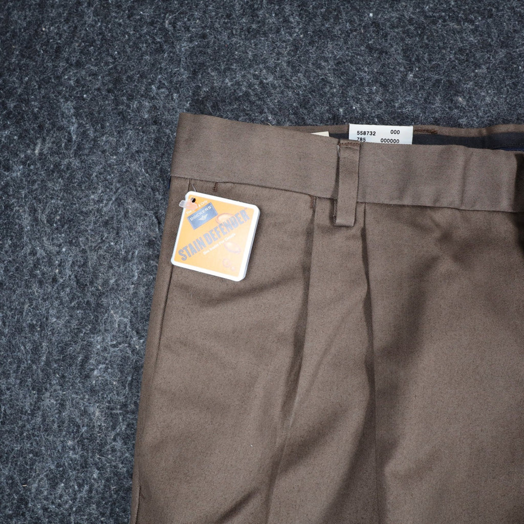 Dockers Khaki Pants Mens 33x30 Brown Pleated Cuffed Stain Defender Classic Fit - take2supply