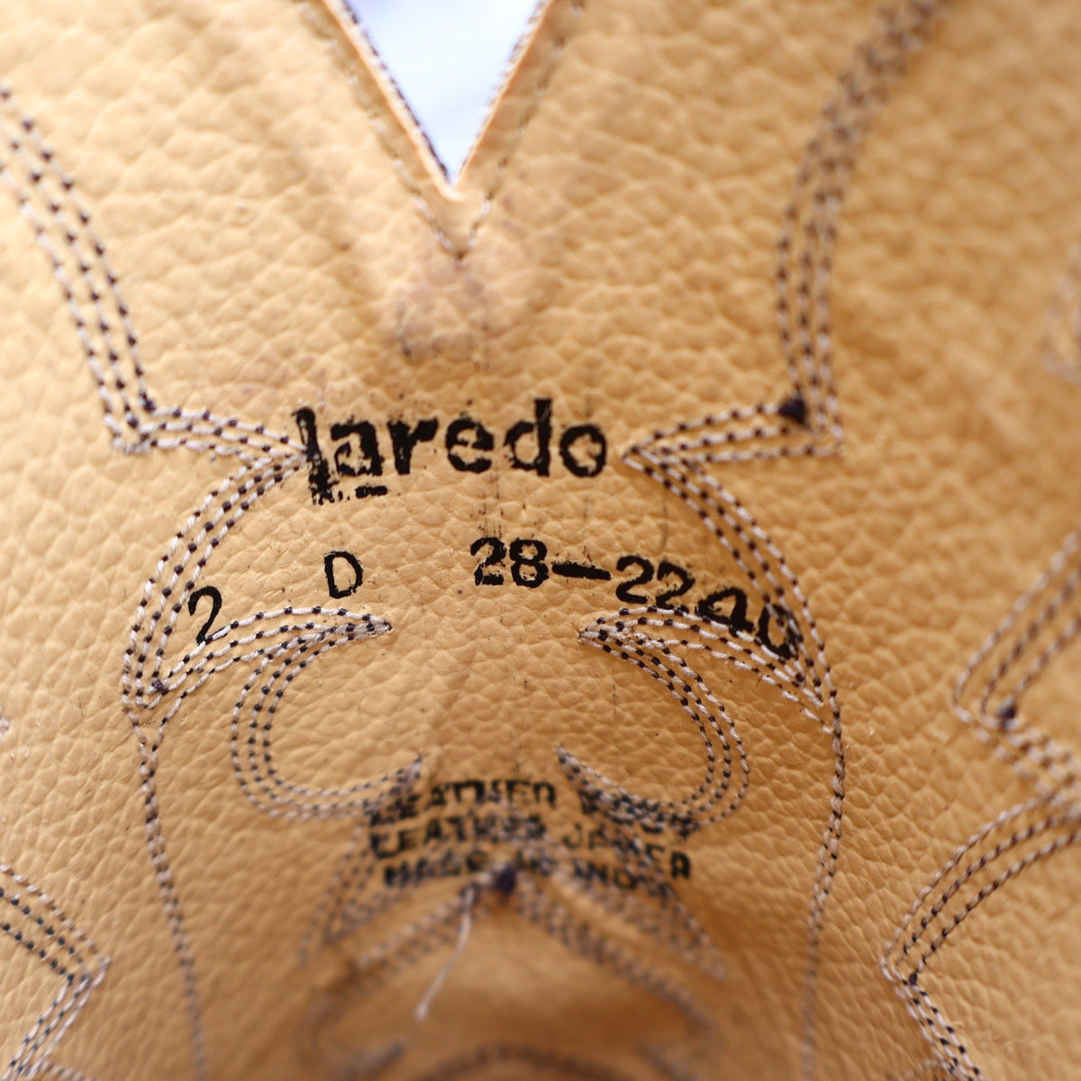 Laredo Western Boots Youth 2 D Tan Distressed Leather Cowboy Boots 28-2240 NIB - take2supply