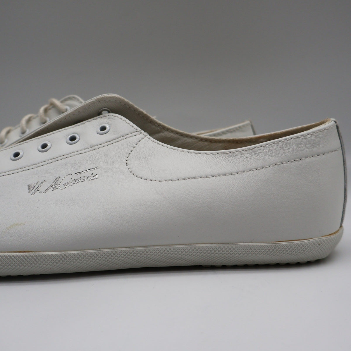 LA Gear Lifestyle Casual Women 10 Vintage 94 White Leather Classic Workout 6814 - take2supply