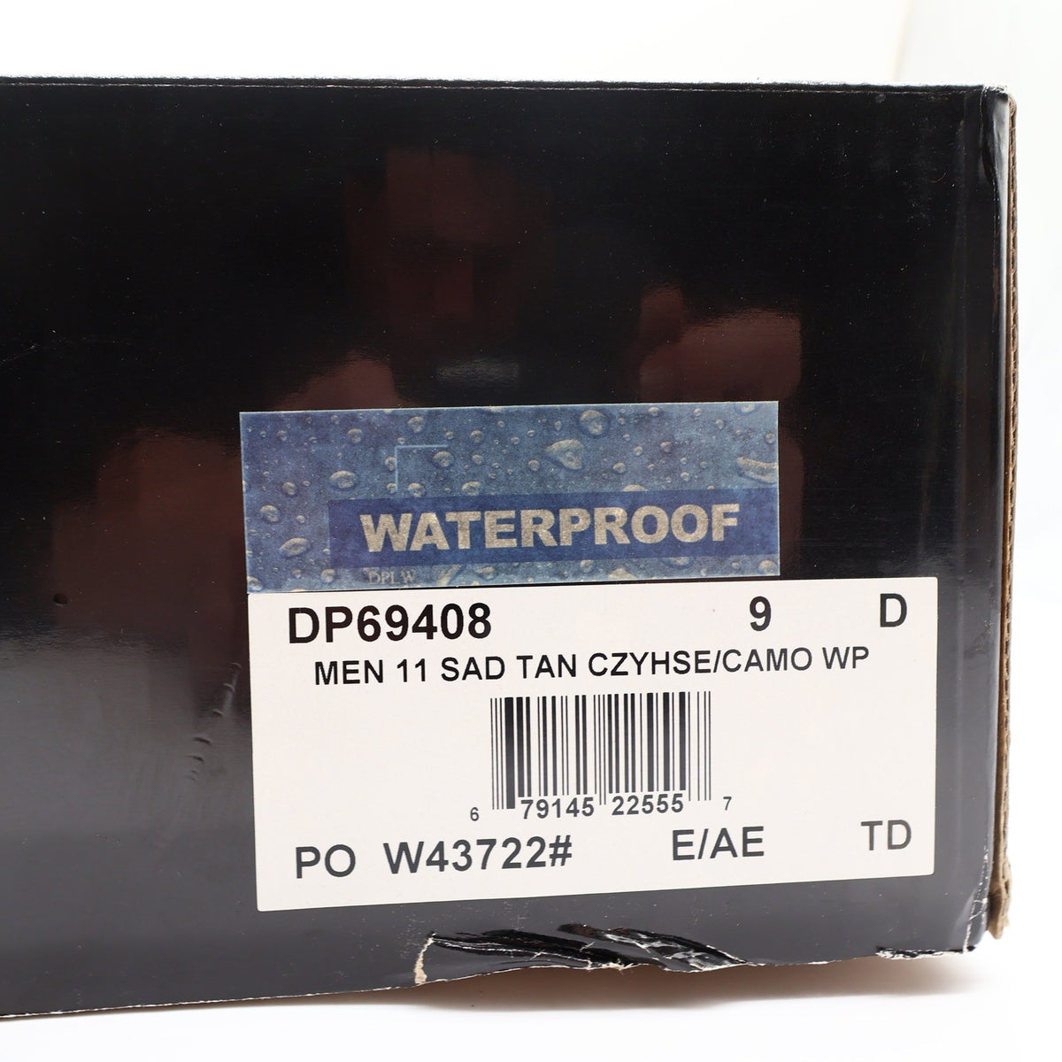 Close-up of the size and model label on the Dan Post shoebox