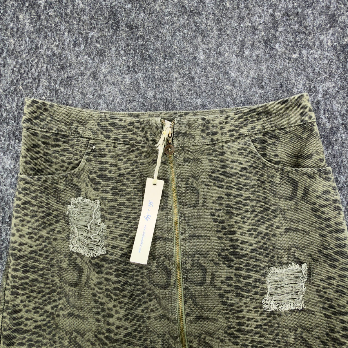 She + Sky Snake Print Denim Mini Skirt Women Large Green Distressed NWT - take2supply