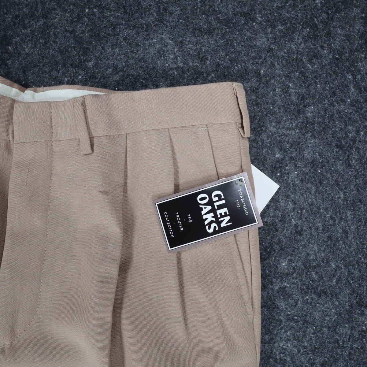 Glen Oaks Pleated Trousers Mens 33x30 Vintage 90s Tan Wool Blend Deadstock USA - take2supply