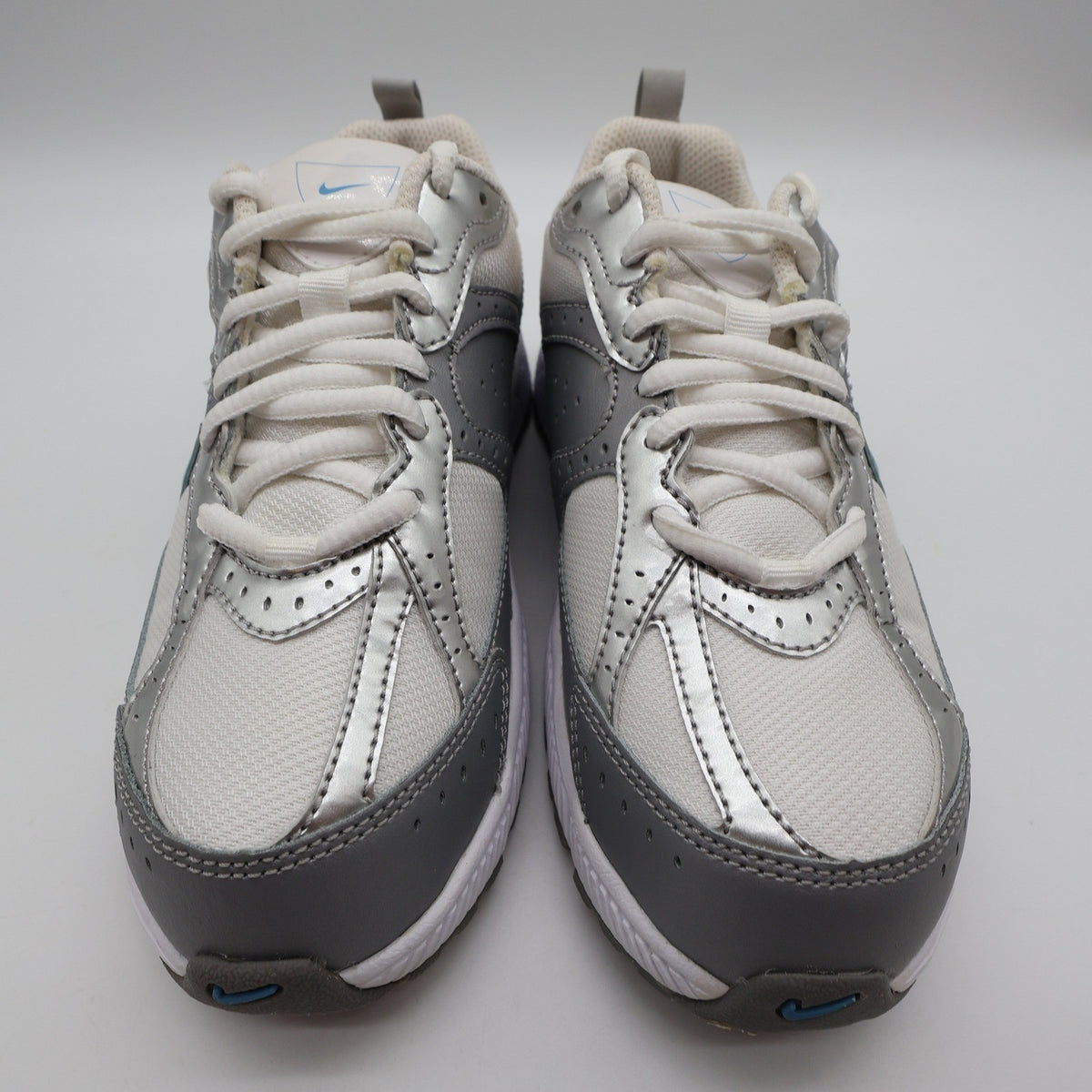 Nike Dart 7 GS/PS Kids 2.5Y Running Shoes 2009 Silver Scuba Blue 354820-142 NEW - take2supply