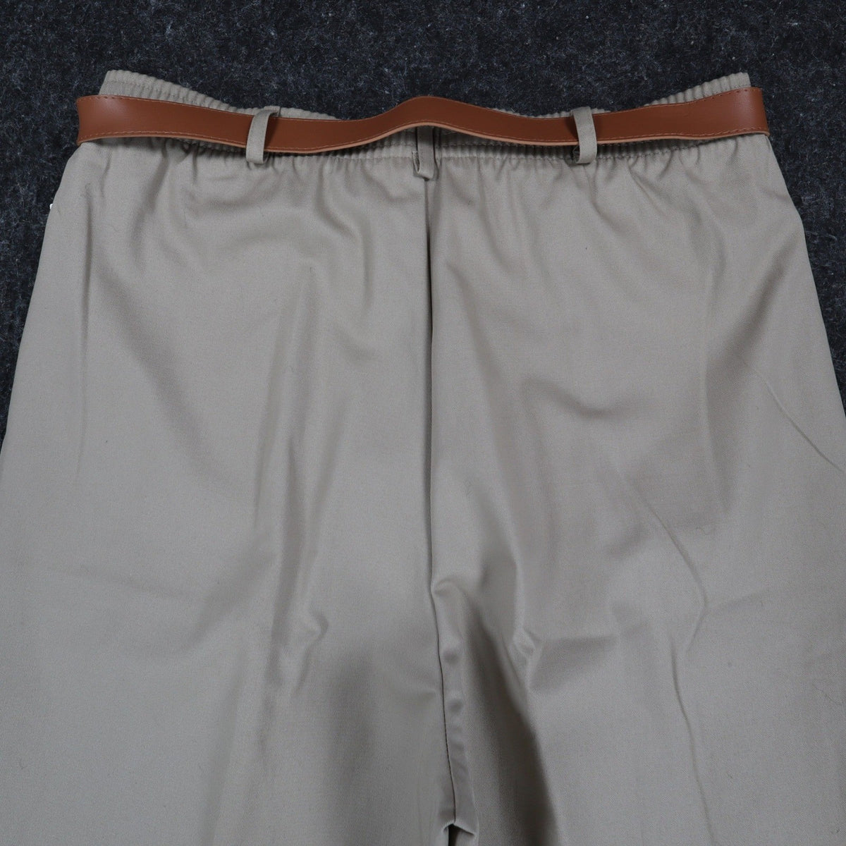 Donnkenny Pleated Trousers Womens 10 Vintage 90s Khaki Cotton Belted Chinos USA - take2supply