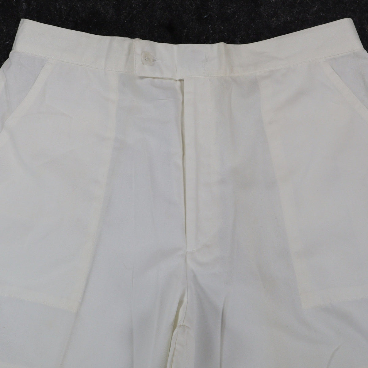 Jantzen Vintage Shorts Mens 38 White Poly Cotton Elastic Back Casual RN 37966 - take2supply