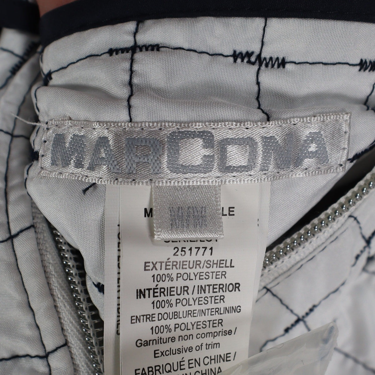 Marcona Reversible Quilted Jacket Womens Medium White Navy Grid Snap Front NWT - take2supply