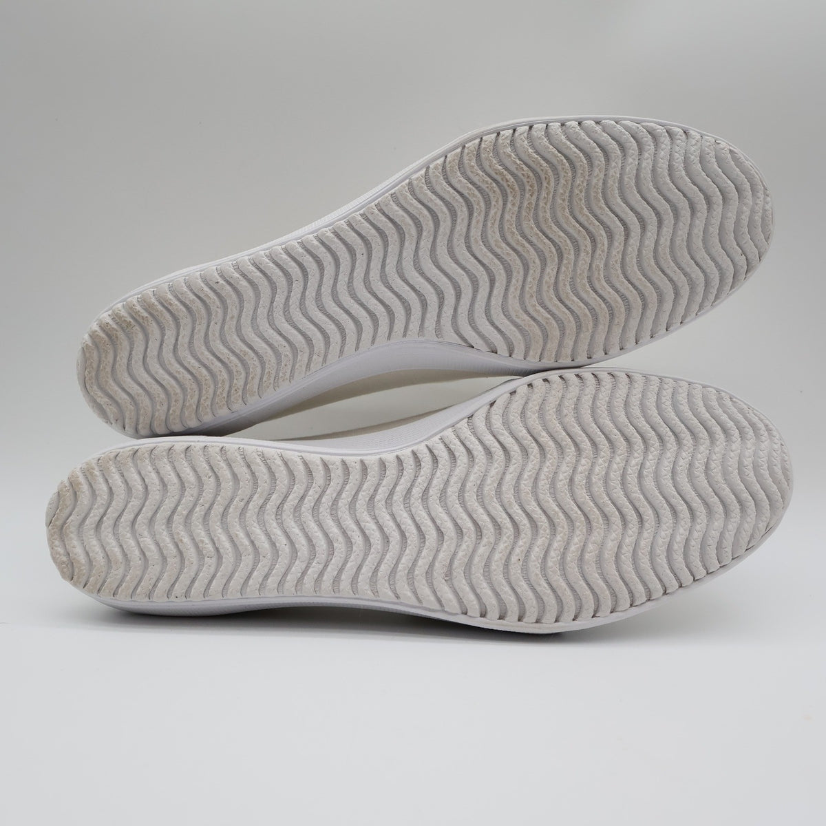 Grasshoppers Skipjack II White Canvas Shoes Womens 7.5 W Wide Hook Loop EF20000 - take2supply
