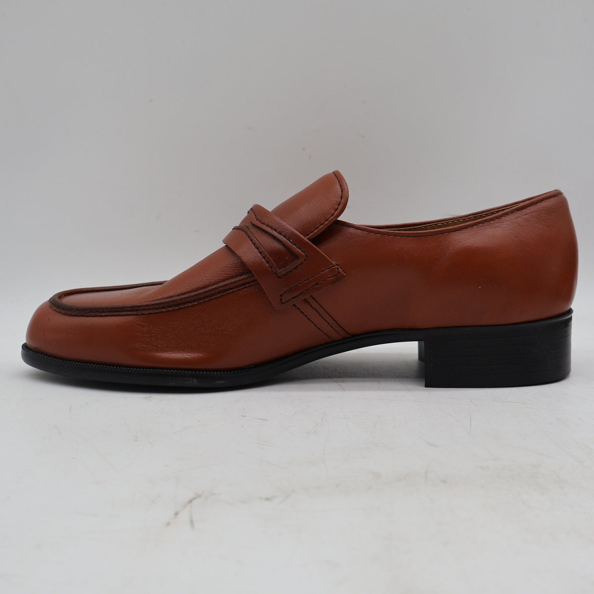 Barclay Penny Loafers Mens 8.5 D Vintage Brown Leather Moc Toe Made in USA - take2supply