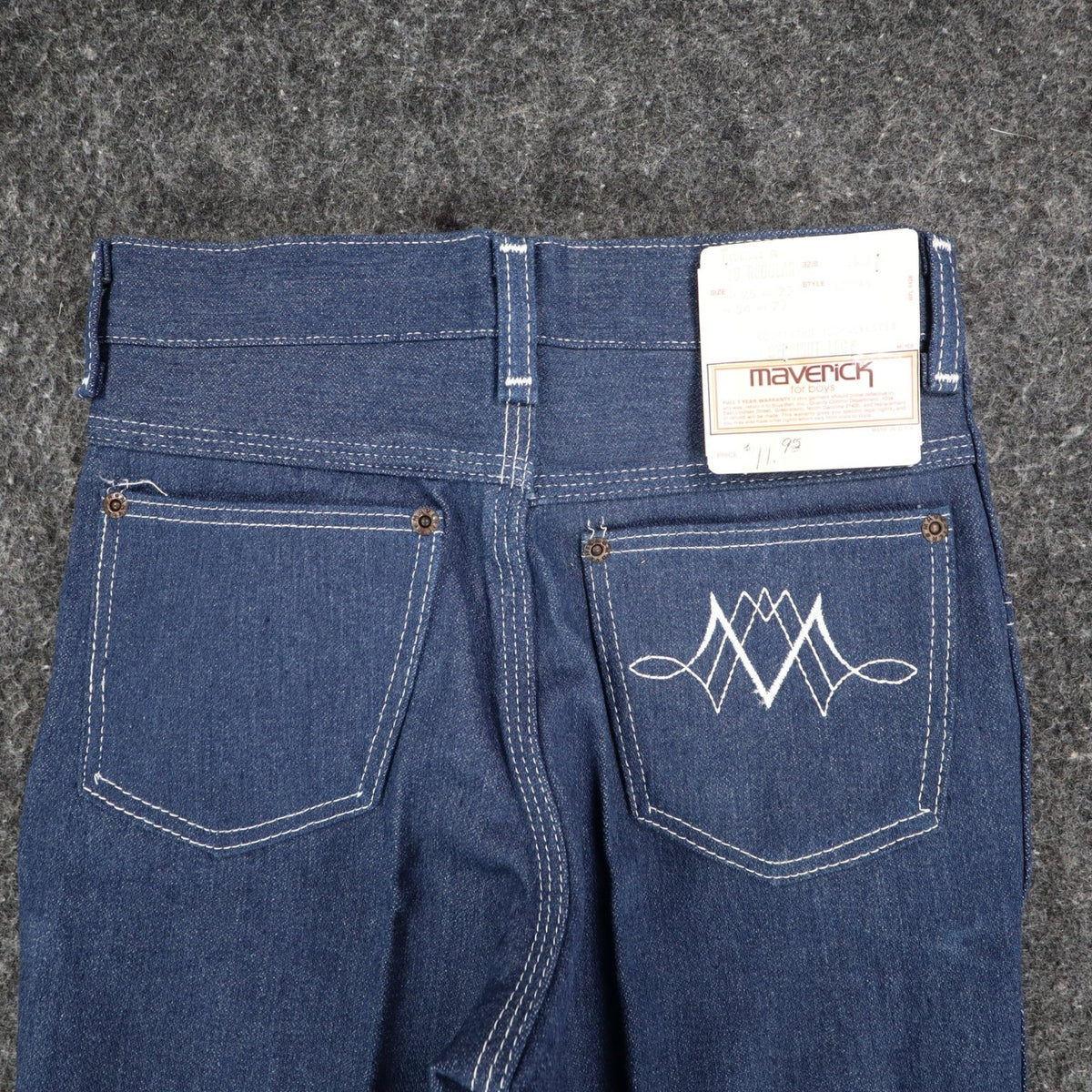 Maverick Jeans Boys 10 Reg Vintage 70s Blue Cotton Poly Straight Leg Deadstock - take2supply