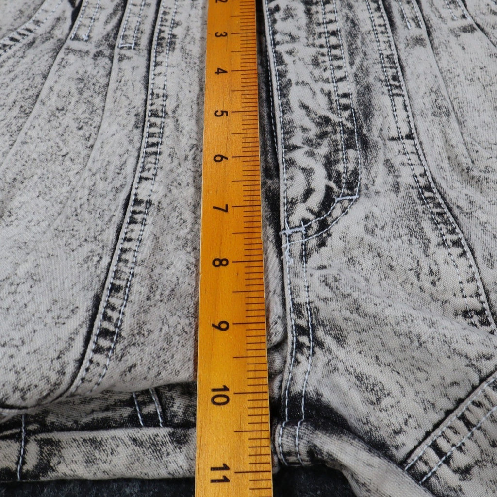 Lee Trekker Short Boys 10 Vintage 90s Cold Black Acid Wash Relaxed Fit Denim - take2supply