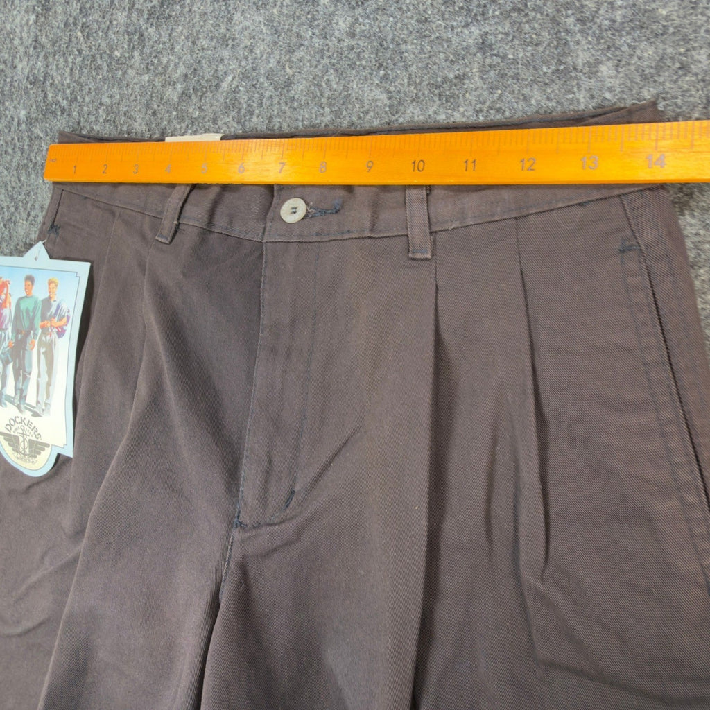 Dockers Shorts Mens 30 Brown Cotton Pleated Student Deadstock 82780-0559 Vintage - take2supply