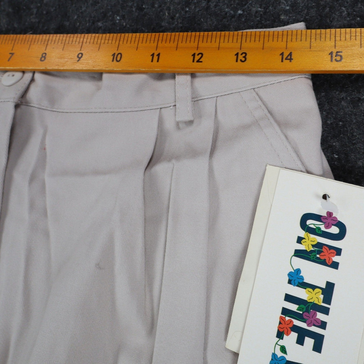 On The Verge Pleated Shorts Women 10 Vintage 90s Beige Cotton Made in USA NWT - take2supply