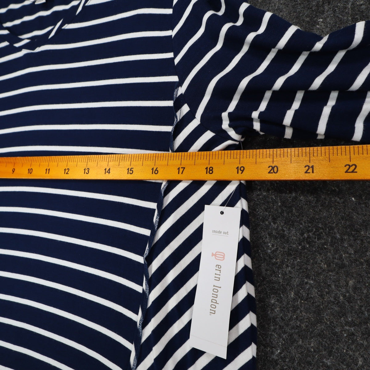 Erin London Tunic Top Womens Medium Navy Blue White Striped Sharkbite Hem NWT - take2supply