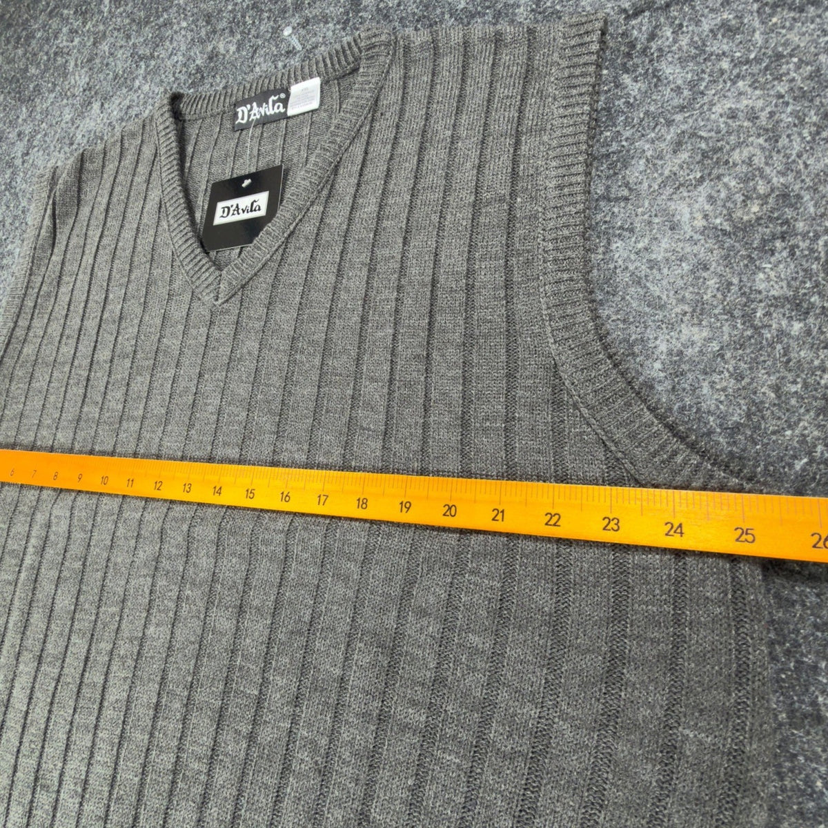 D'Avila Sweater Vest Mens XXL Gray Ribbed V-Neck Acrylic NWT C530 - take2supply
