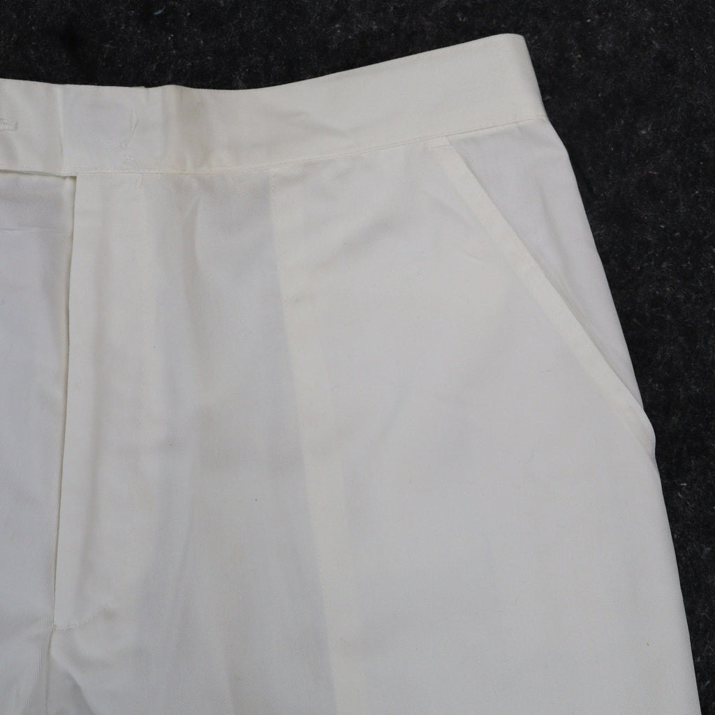 Jantzen Vintage Shorts Mens 38 White Poly Cotton Elastic Back Casual RN 37966 - take2supply
