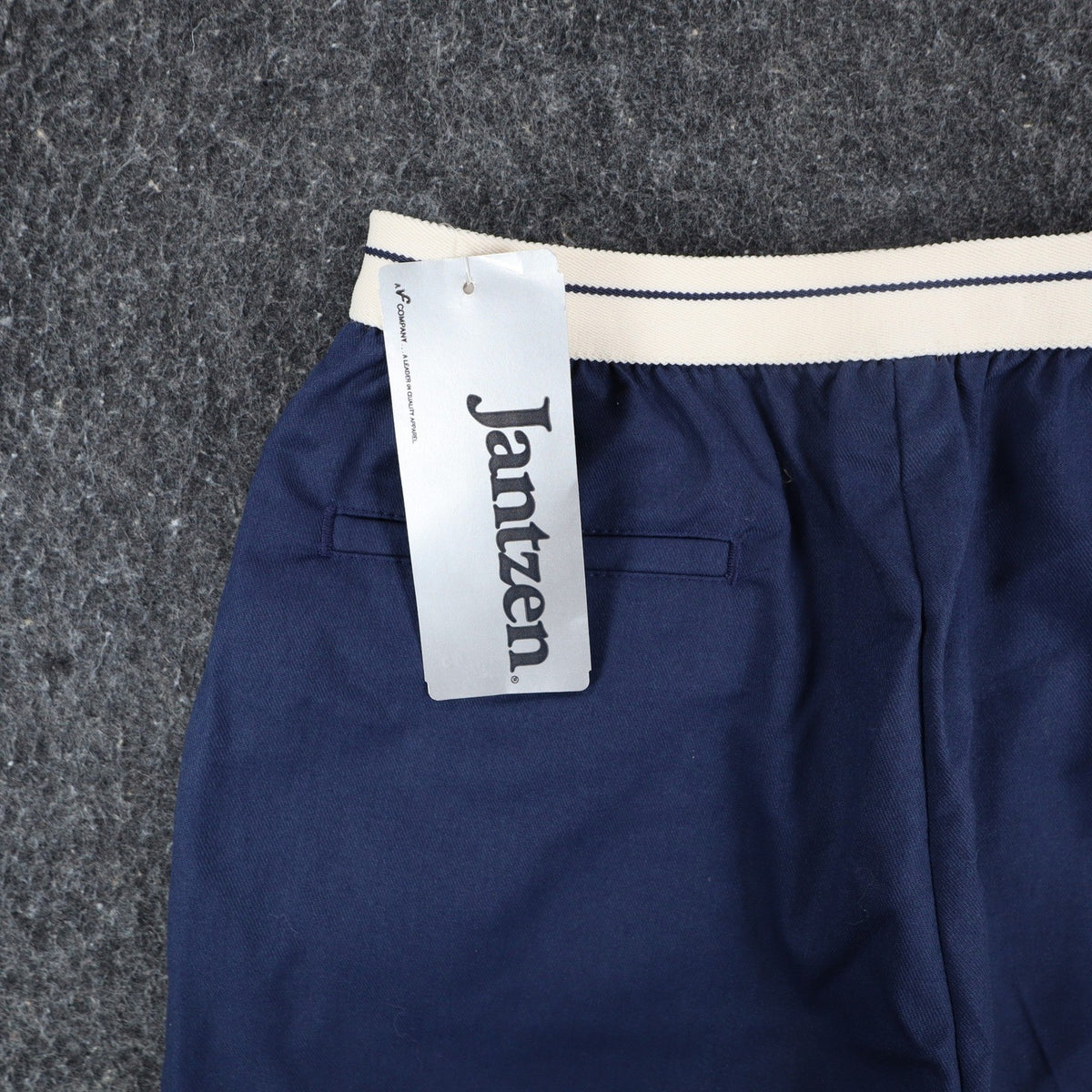 Jantzen Shorts Mens 30 Vintage 80s Navy Blue Cotton Blend Made in USA NWT 1M401 - take2supply