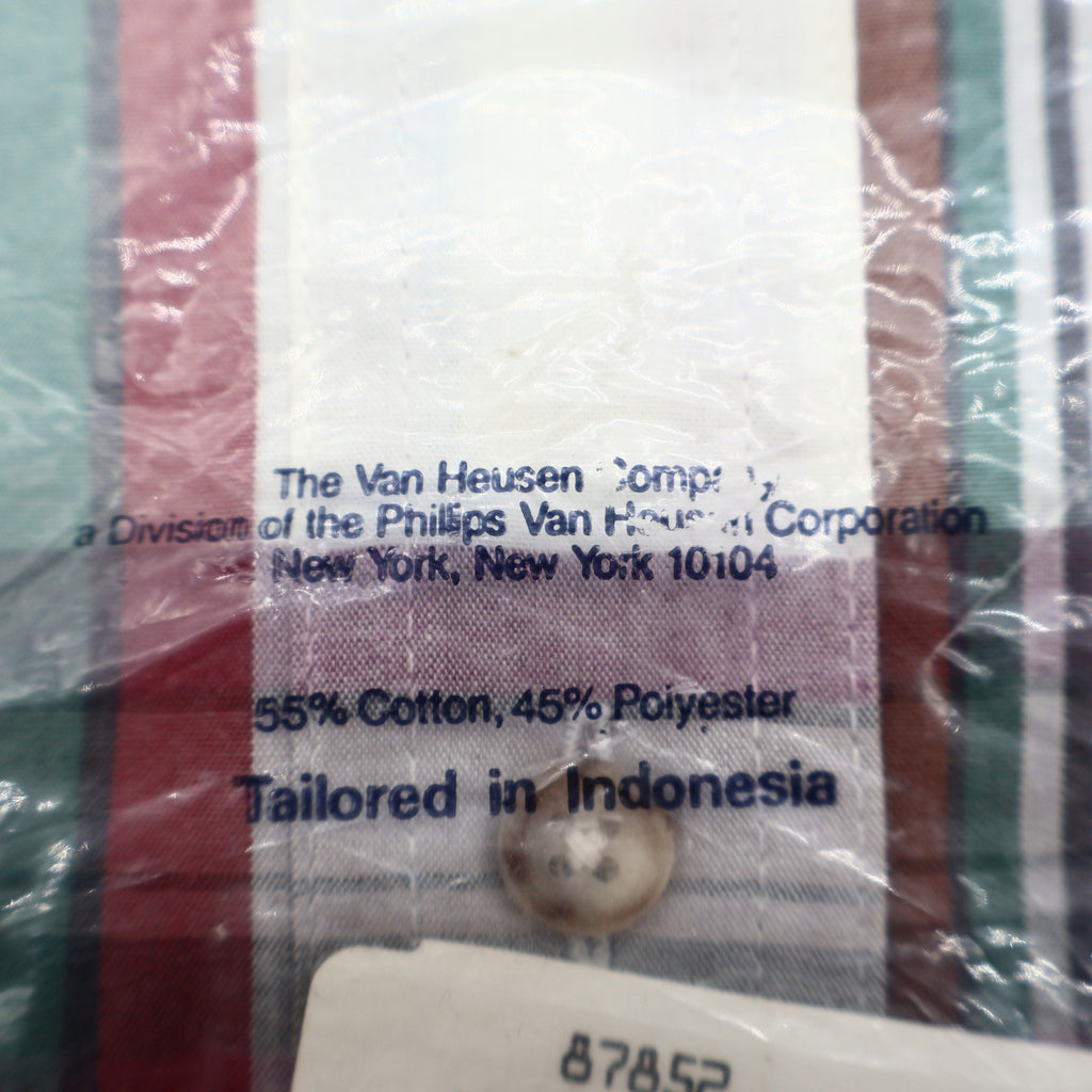 417 Van Heusen Shirt Mens Medium Plaid Button Down Cotton Blend New Packaged - take2supply