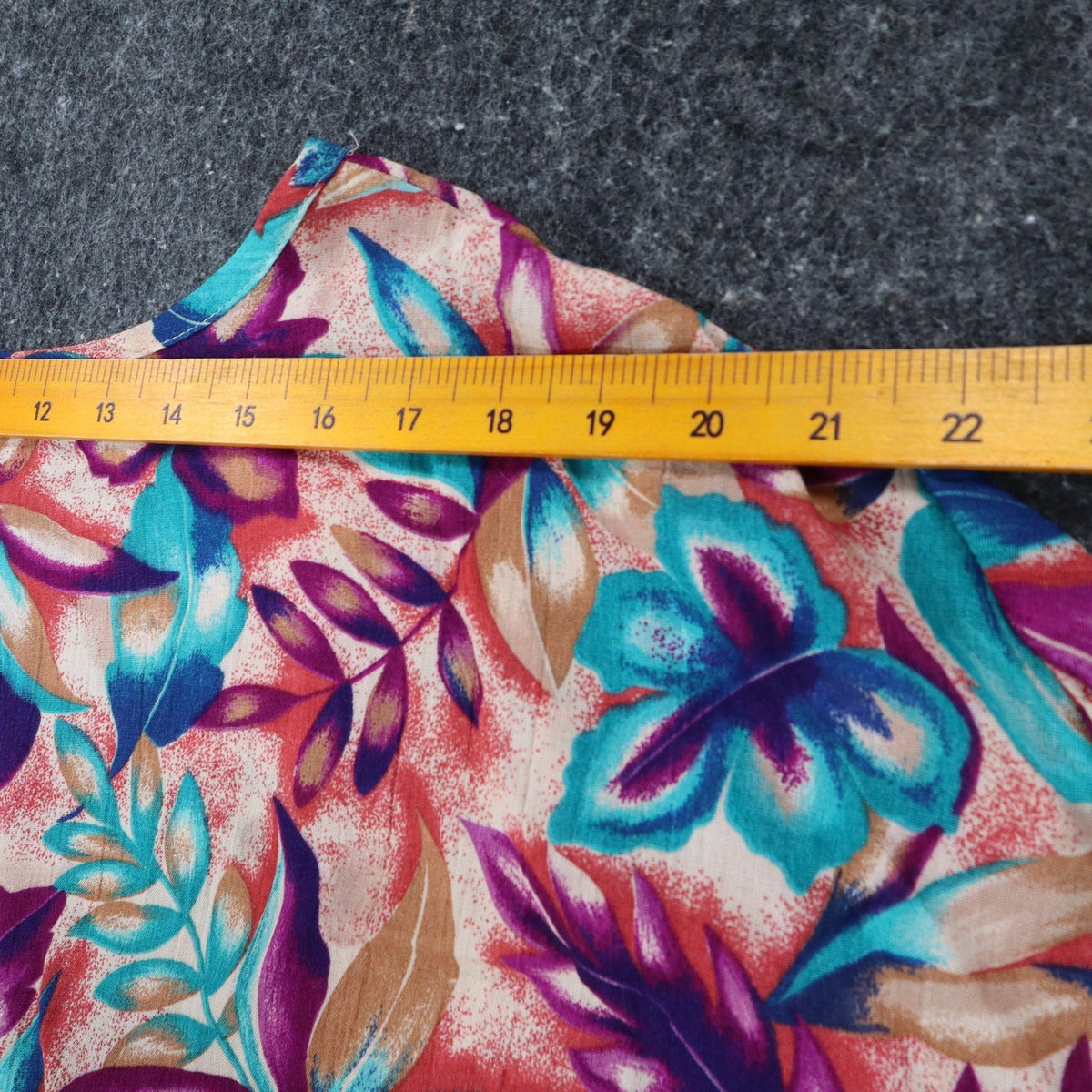 Xtrovert by Donnkenny Blouse Womens Medium Vintage 90s Rayon Tropical Floral USA - take2supply