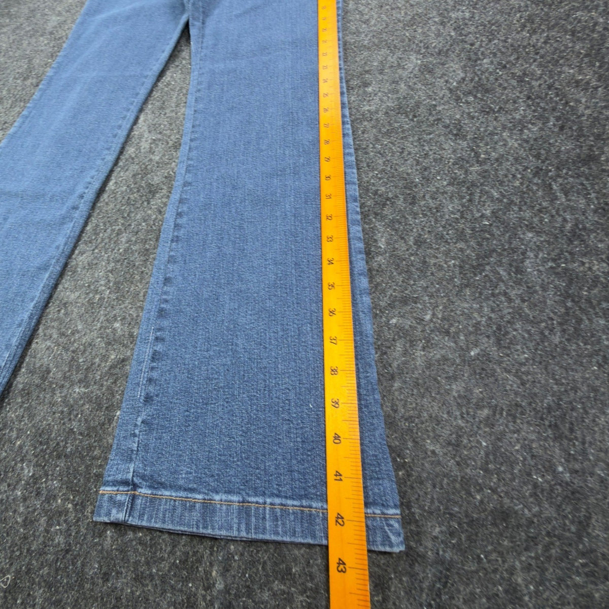 FDJ Olivia Flare Jeans Women 12 Blue Stretch Mid Rise Denim NWT New - take2supply