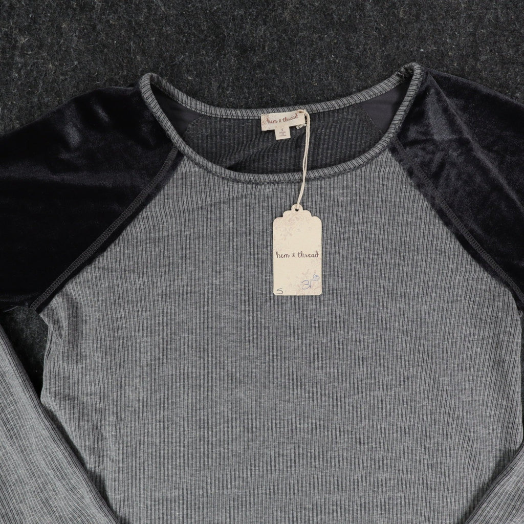 Hem & Thread Top Womens Small Gray Ribbed Knit Velvet Raglan Sleeve Shirt NEW - take2supply