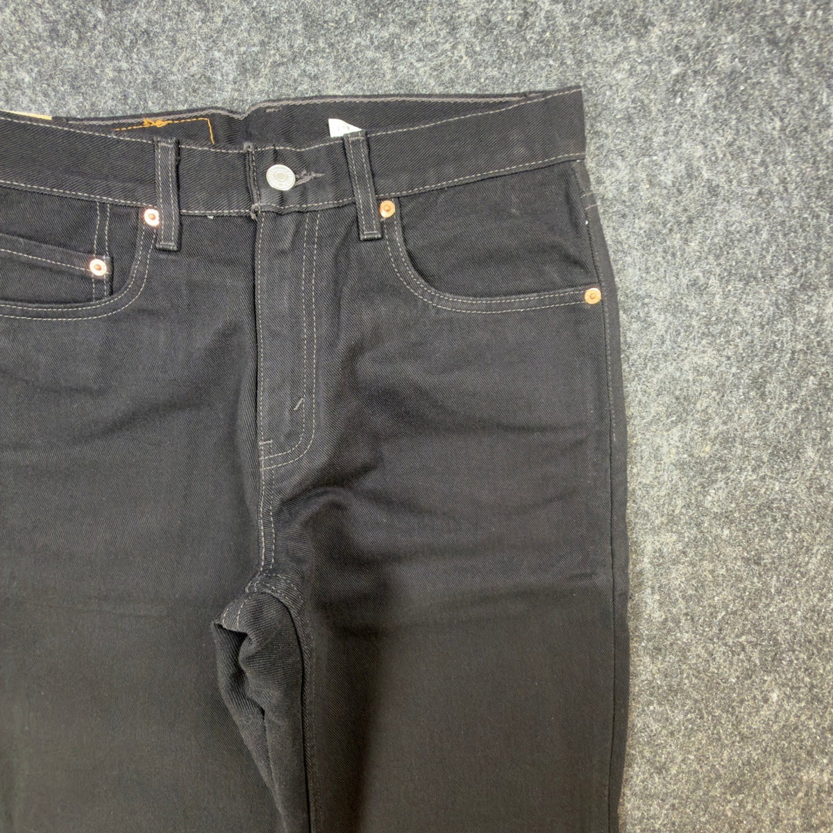 Levi's Vintage 90s 550 Relaxed Fit Jeans Mens 29x30 Black Denim NOS NWT - take2supply