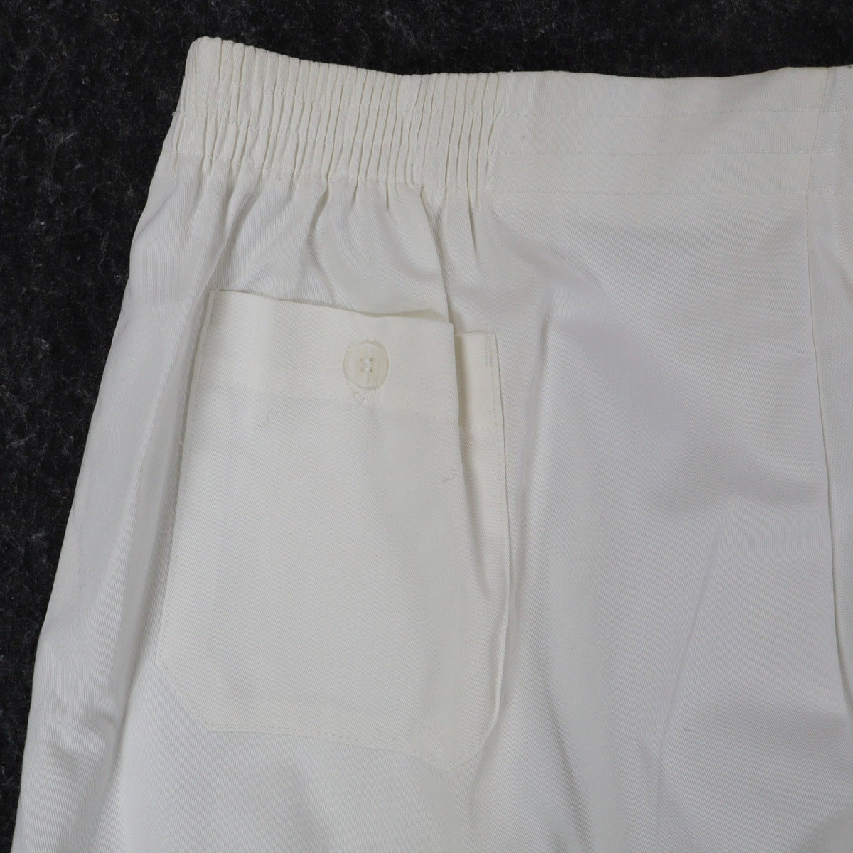 Jantzen Vintage Shorts Mens 38 White Poly Cotton Elastic Back Casual RN 37966 - take2supply