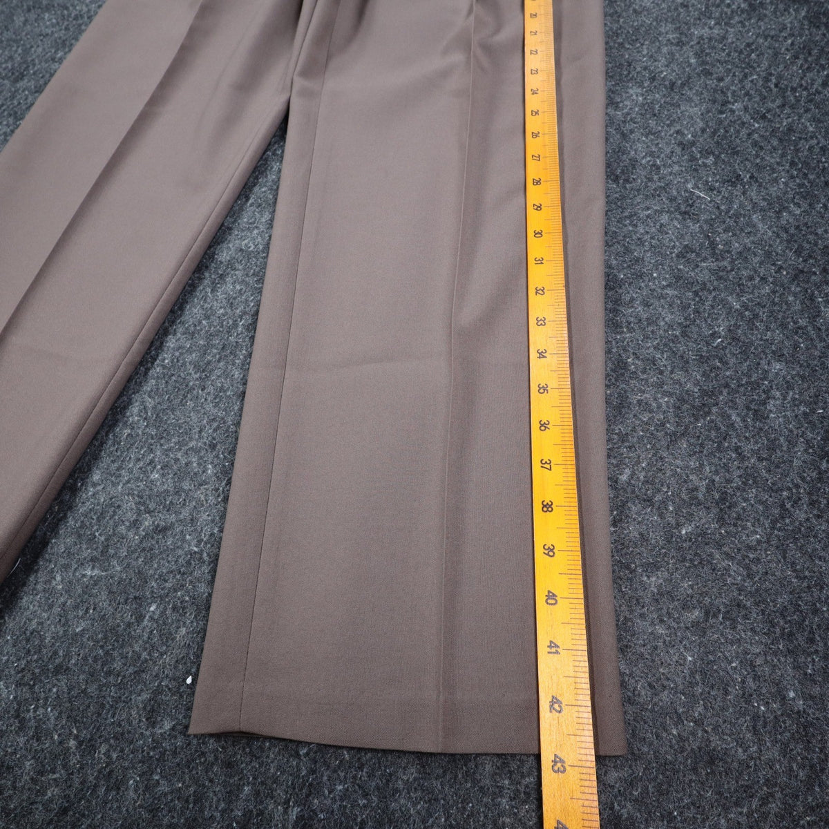 Levi's Travelers Dress Pants Mens 33x32 Vintage 90s Brown Wool Blend Pleated NWT - take2supply