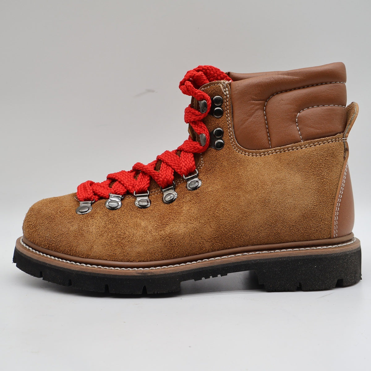 Avanguardia Hiking Boots Size 6 Vintage Sand Suede Leather Red Laces Deadstock - take2supply