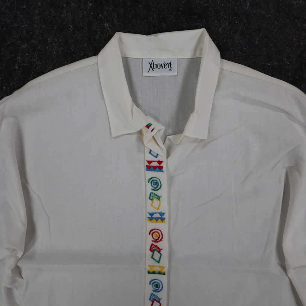 Xtrovert Blouse Womens 10 White Geometric Embroidered Short Sleeve USA NOS NWT - take2supply