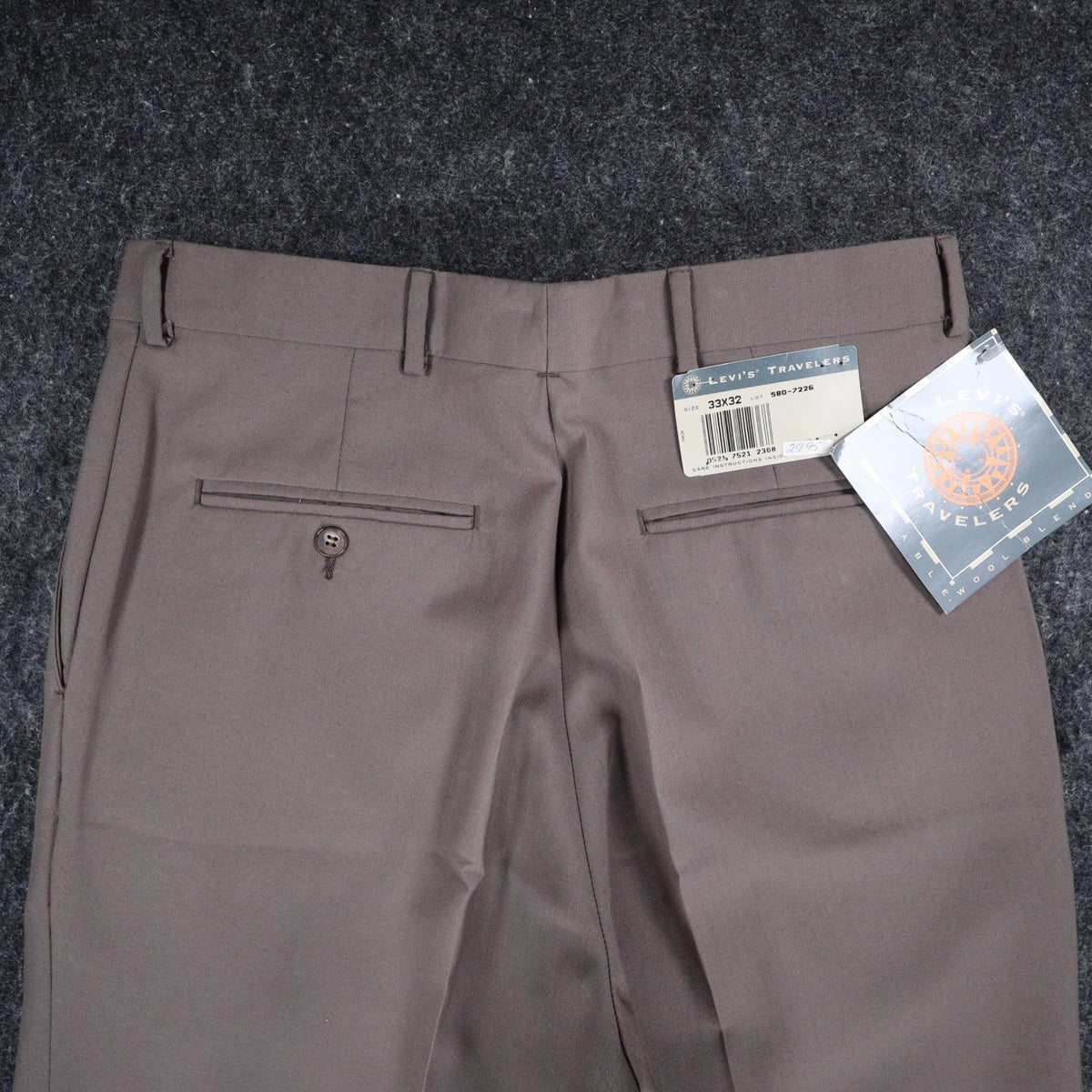 Levi's Travelers Dress Pants Mens 33x32 Vintage 90s Brown Wool Blend Pleated NWT - take2supply